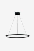 Aneta Lighting - Taklampa Oda rund - Svart - Takpendlar - Från Homeroo...