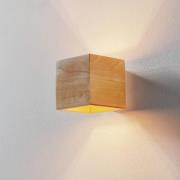 SOLLUX LIGHTING Vägglampa Ara som kub i trä