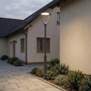 Lucande LED-utomhuslampa Tarasu, grå, 250 cm, aluminium, IP65