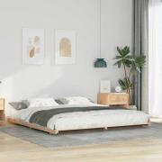 vidaXL Sängram Brun 200 x 200 cm Massiv furu