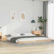 vidaXL Sängram Brun 200 x 200 cm Massiv furu
