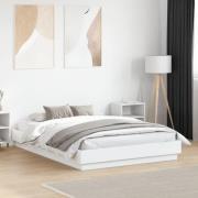 vidaXL Sängram vit 135x190 cm konstruerat trä