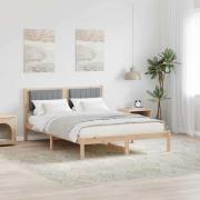 vidaXL Sängram med Klädd Huvudgavel Ljusgrå 135 x 190 cm Massiv furu