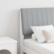 vidaXL Klädd sänggavel Ljusgrå 140 cm Massiv furu