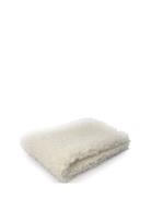 Thorw White Curly Lamb Fake Fur 130X170Cm Home Textiles Cushions & Bla...