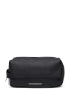 Calvin Klein Modern Bar Washbag Svart