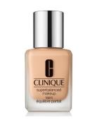 Clinique Superbalanced Makeup