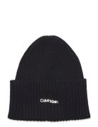 Calvin Klein Ck Must Logo Beanie Svart