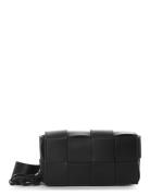 Ceannis Braided Iph Bag Svart