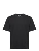 Lindbergh Over Tee S/S Svart