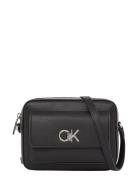 Calvin Klein Re-Lock Camera Bag W/Flap_Pbl Svart