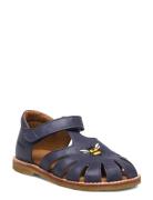 ANGULUS Sandals - Flat - Closed Toe Marinblå