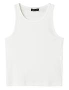 LMTD Nlfhinaja Crop Solid Tank Top Vit