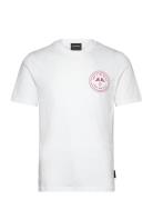 Lyle & Scott Game Of Two Halves Graphic T-Shirt Vit