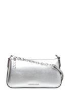 Michael Kors Md Chain Pouchette Silver