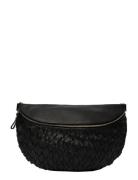 RE:DESIGNED EST 2003 Mika Bumbag Svart