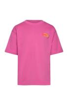 The New Tnpia Os S_S Tee Rosa