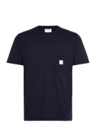Makia Square Pocket T-Shirt Marinblå