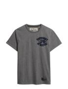 Superdry Vintage Athletic Chest S/S Tee Grå