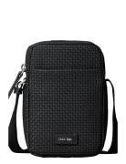 Calvin Klein Embossed Woven Slim Reporter Svart