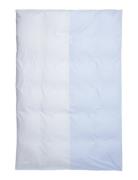 MAGNIBERG Wall Street Duvet Cover Poplin Half & Half Blå